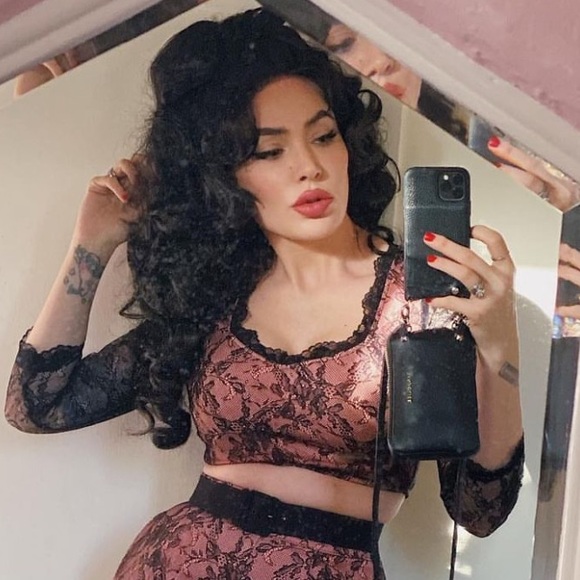 Vixen Peach and Black Lace Crop Top - Picture 2 of 2